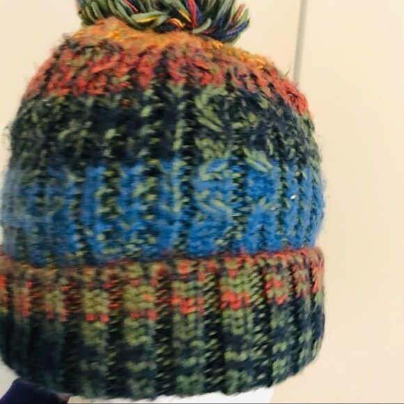 Children’s Place Beanie    - Picture 5 of 7